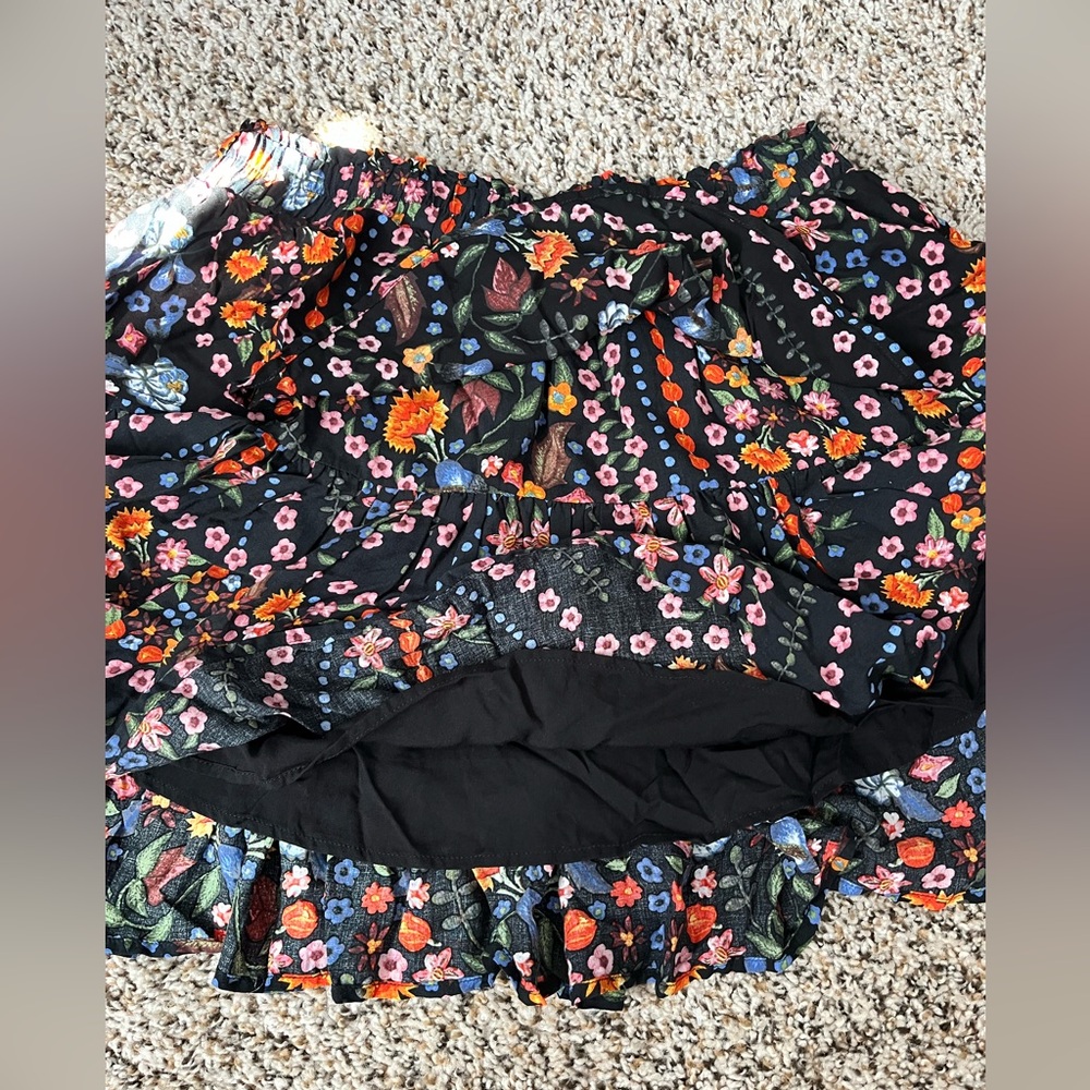 Olivaceous Black Skirt with Colorful Floral Design - Picture 2 of 4